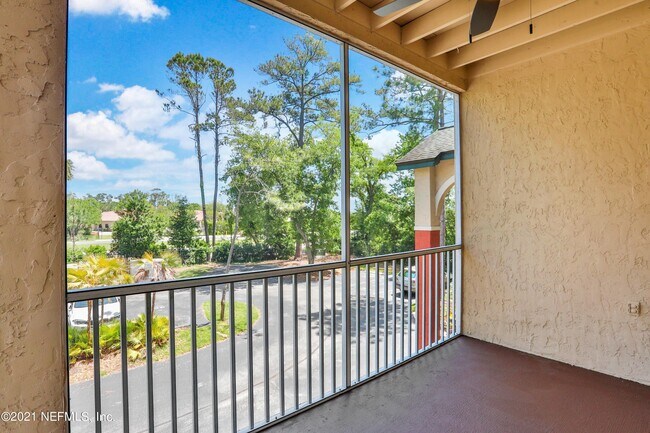 Building Photo - 190 Veracruz Dr