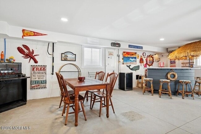 Building Photo - 124 2nd Ave