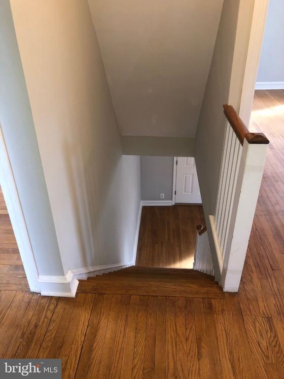 Building Photo - 34 Braeburn Rd