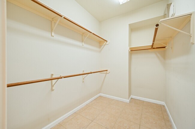 Building Photo - 11134 Maynard Pl