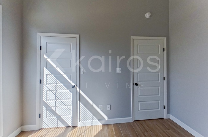 Building Photo - 706 Hickory Ave