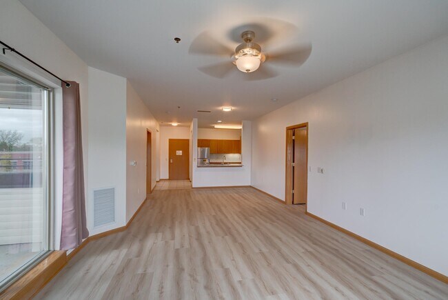 Building Photo - 301 Harbour Town Dr
