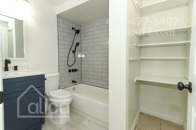 Building Photo - 135 W Chesley Ave