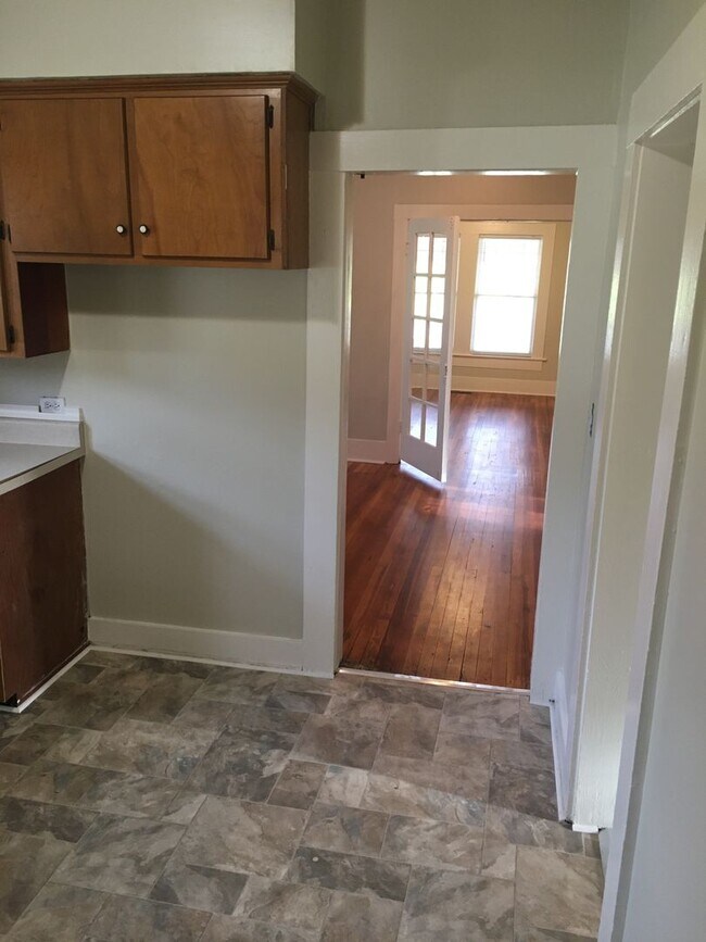 Building Photo - Large 3/1 House near Shannon $1,395