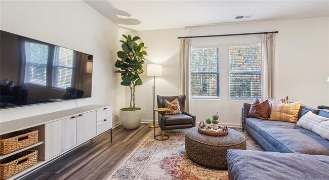 Building Photo - 3373 Fence Rd NE