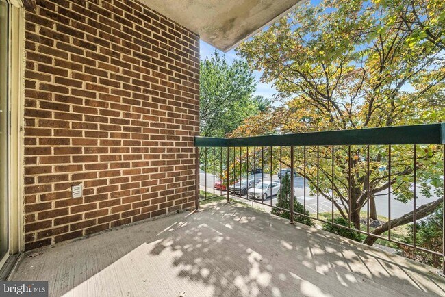 Building Photo - 7911 Badenloch Way
