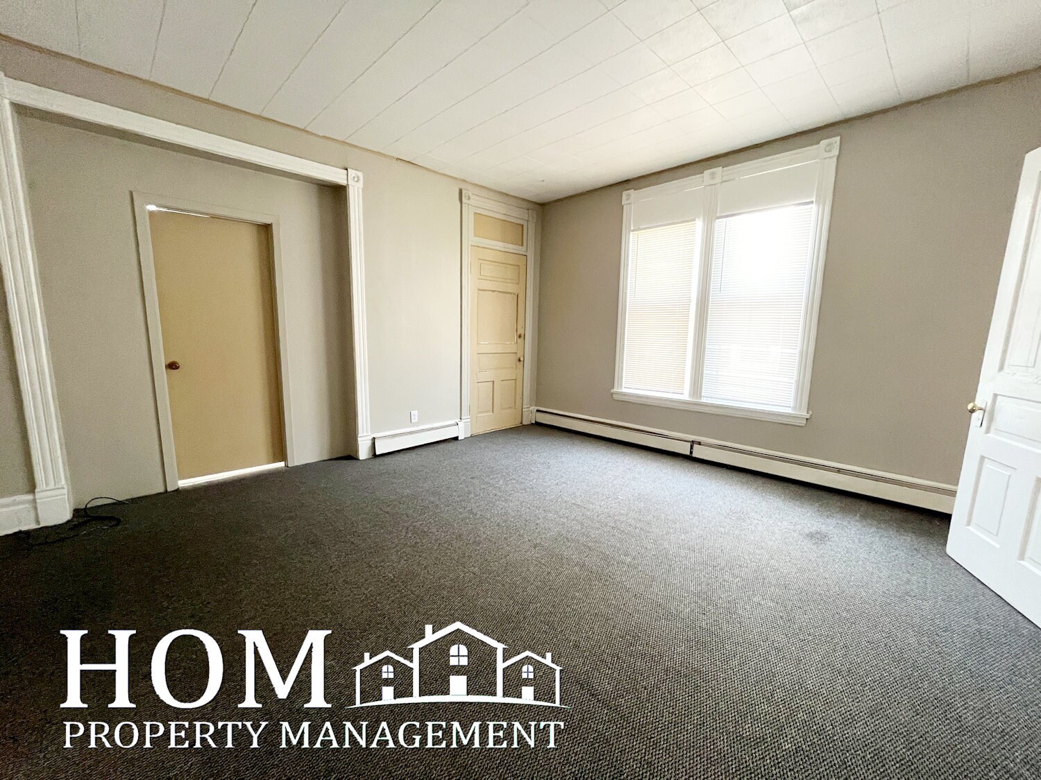 Building Photo - 229 Center St