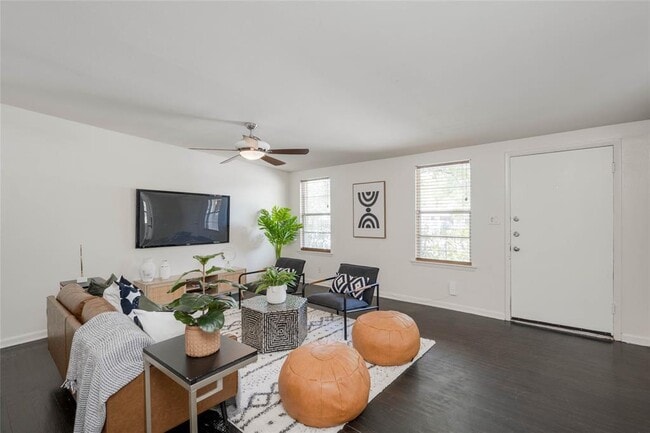 Building Photo - 7709 Woodrow Ave