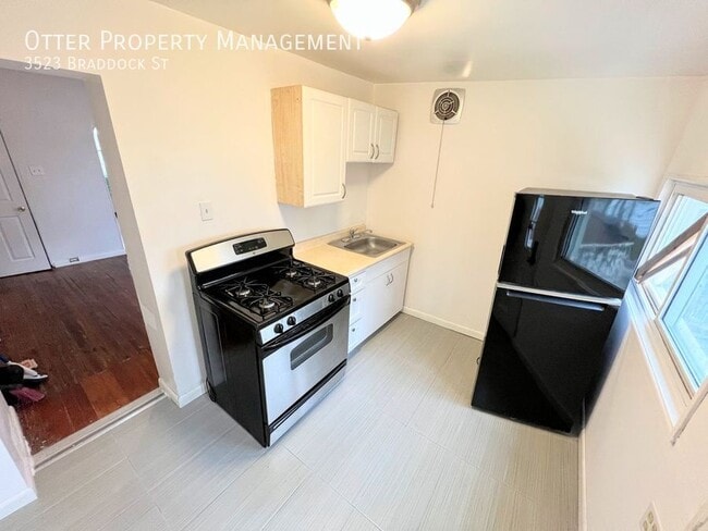Building Photo - 3523 Braddock St