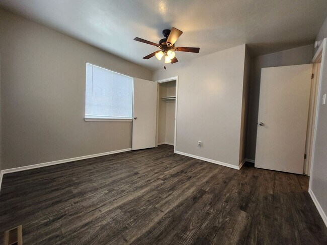 Building Photo - 4303 Ericson Dr