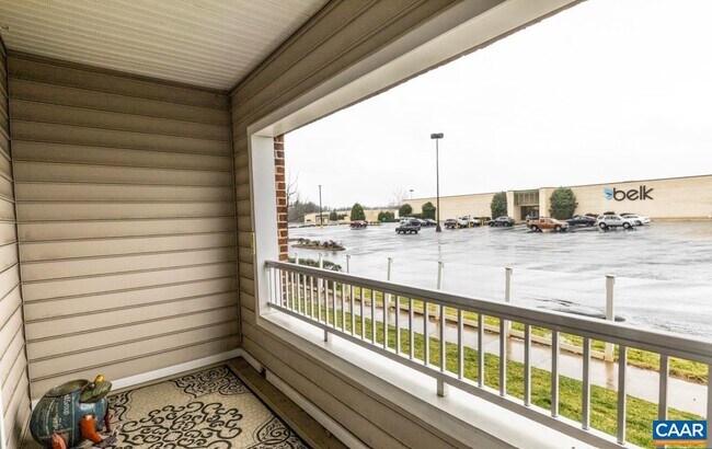 Building Photo - 1051 Glenwood Station Ln