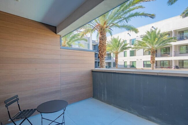 Building Photo - 701 W Rio Salado Pkwy