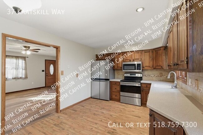 Building Photo - 37 Kaatskill Way