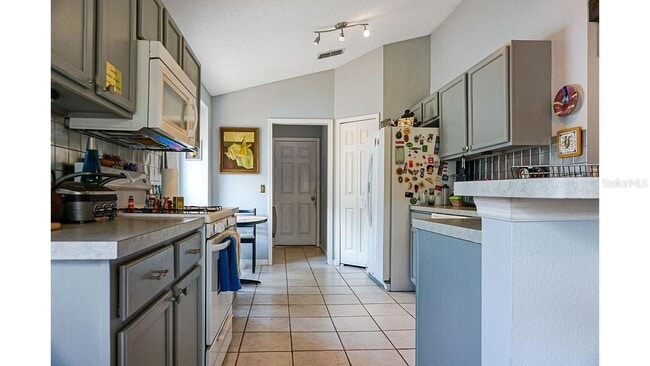 Building Photo - 205 Nicholson Dr