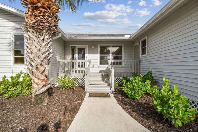 Building Photo - 7745 Manasota Key Rd