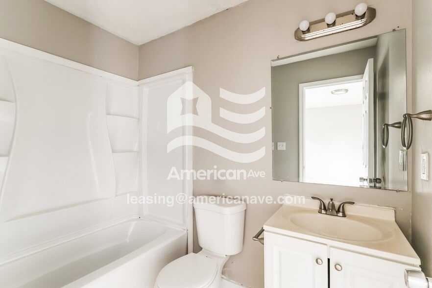 Building Photo - 4613 Beechbrook Rd