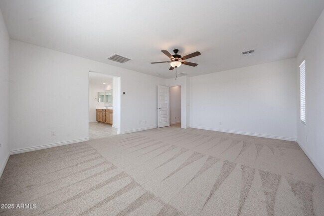 Building Photo - 14807 W Cottontail Ln