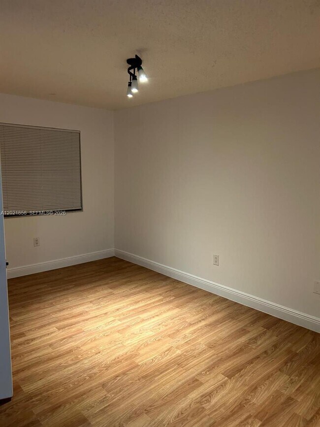 Building Photo - 17425 NW 67th Pl