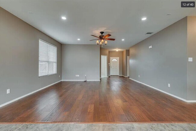 Building Photo - 4812 Blue Top Dr
