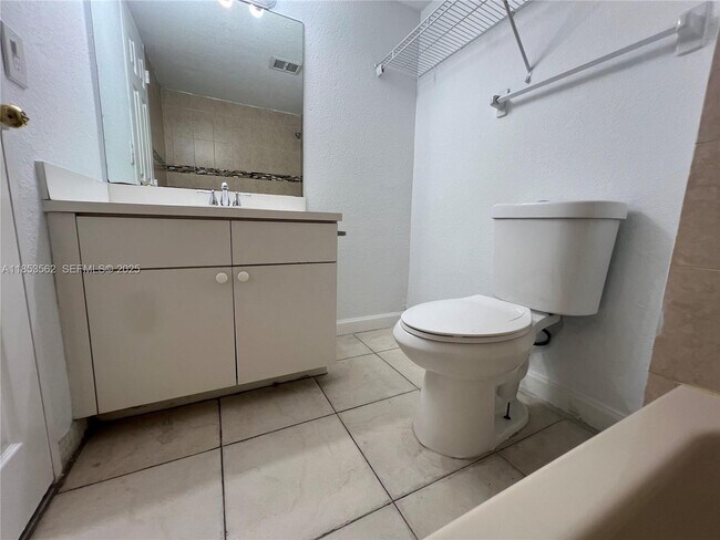 Building Photo - 4660 NW 79th Ave