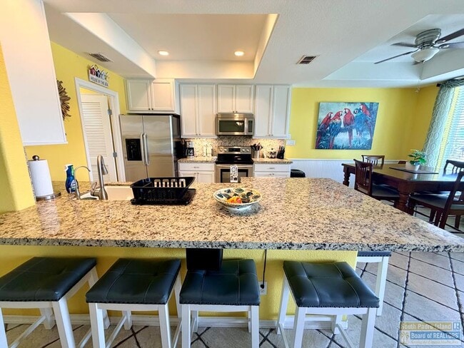 Building Photo - 17 Harbor Point