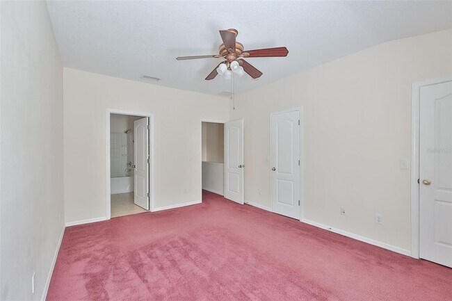 Building Photo - 15843 Fishhawk View Dr
