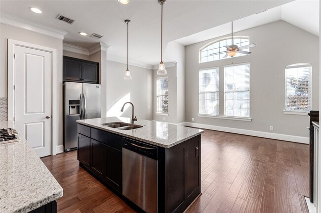 Building Photo - 2720 Church Wood Dr