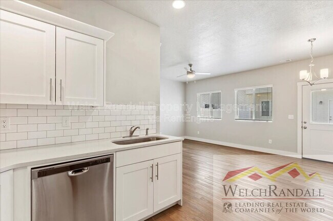 Building Photo - 2673 S 2300 W St