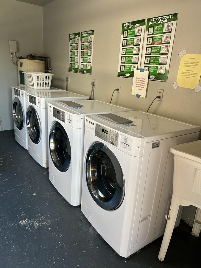 Building Photo - 506 Lori Dr