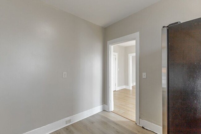 Building Photo - 2117 Foust St