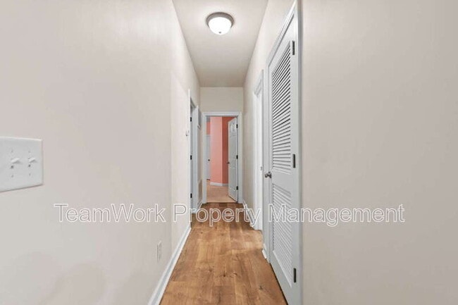 Building Photo - 1505 Whitby Ln