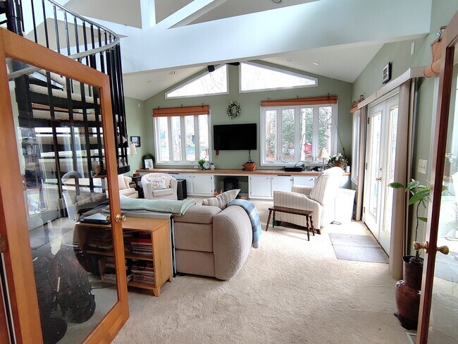 Building Photo - 11106 Del Rio Dr