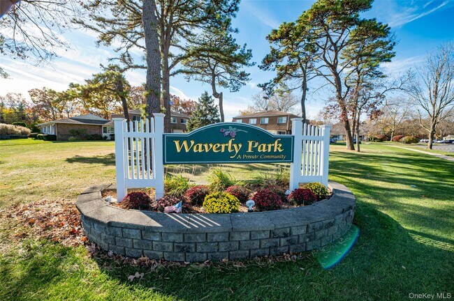 Building Photo - 213 Storm Dr