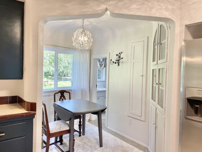 Building Photo - 7223 61st Ave SE