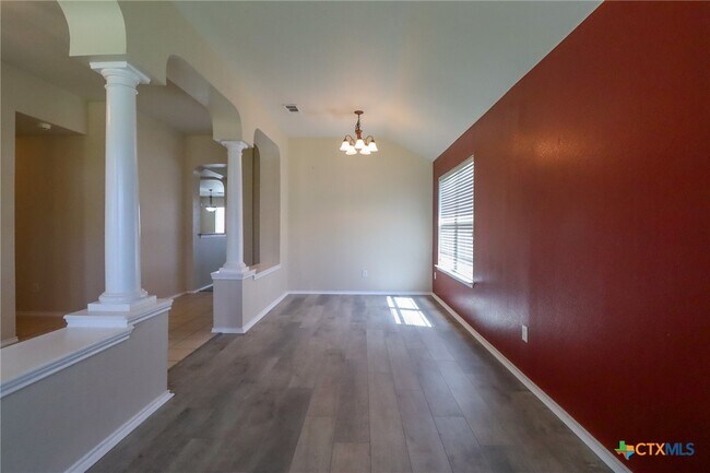 Building Photo - 1805 Lobrecht Ct