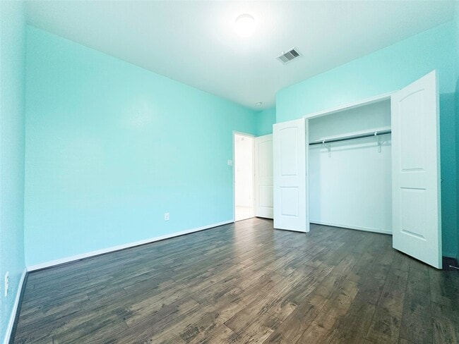 Building Photo - 18514 Magnolia Dell Dr