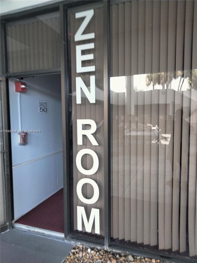 Building Photo - 3801 Environ Blvd