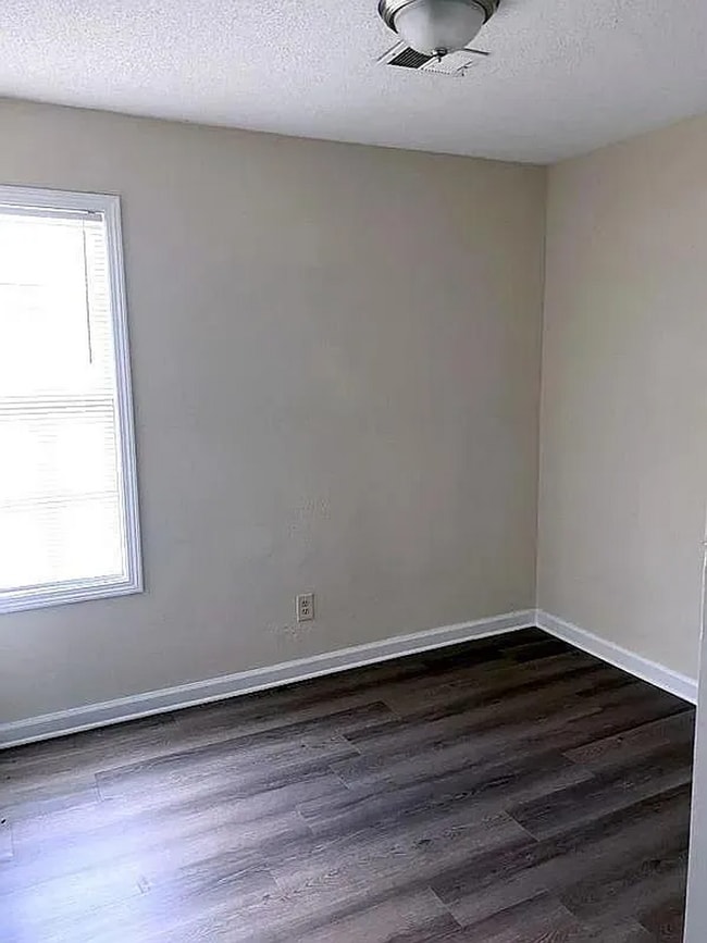 Building Photo - 308 Gannt St