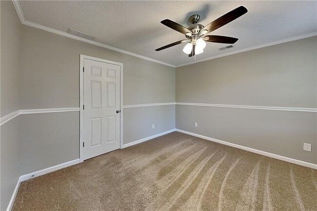 Building Photo - 4759 Shallow Ridge Rd NE