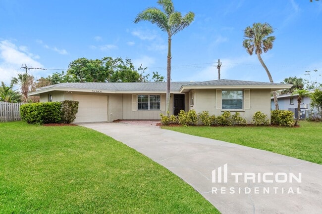 Primary Photo - 3036 Regatta Dr