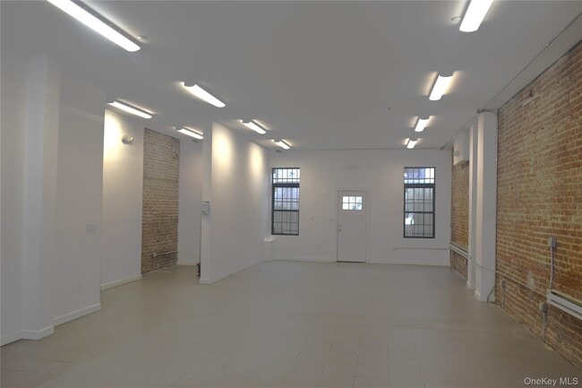 Building Photo - 3043 Fulton St