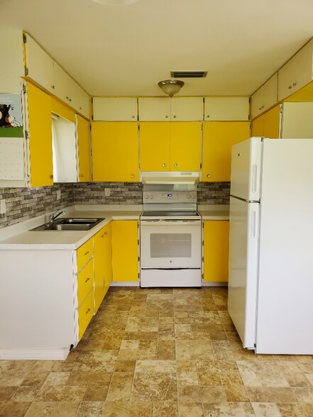 Building Photo - 5787 US-441