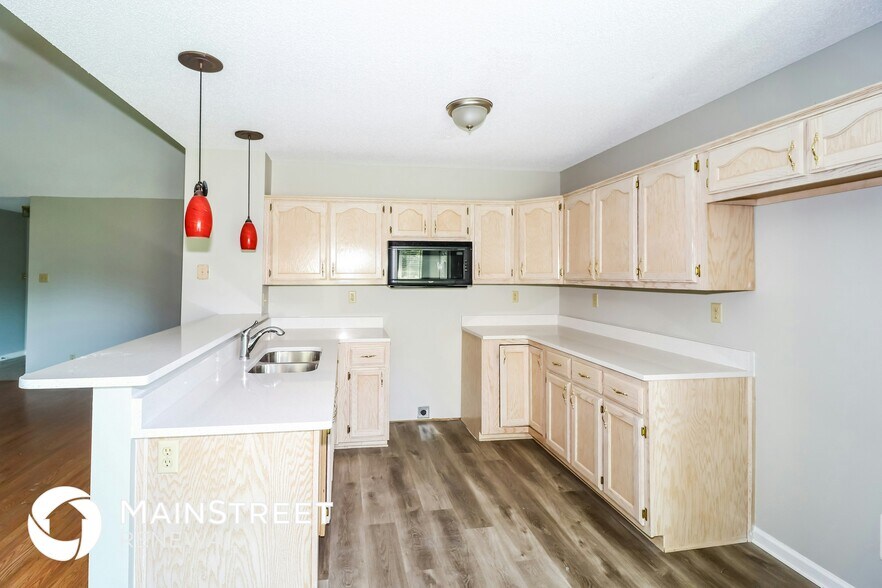 Building Photo - 2759 Colonial Towers Dr