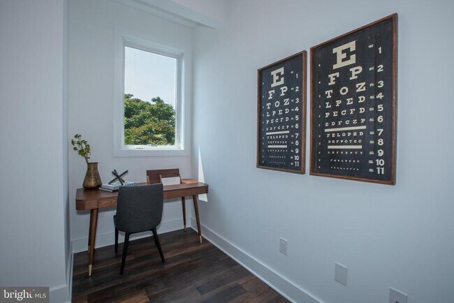 Building Photo - 2940 W Thompson St