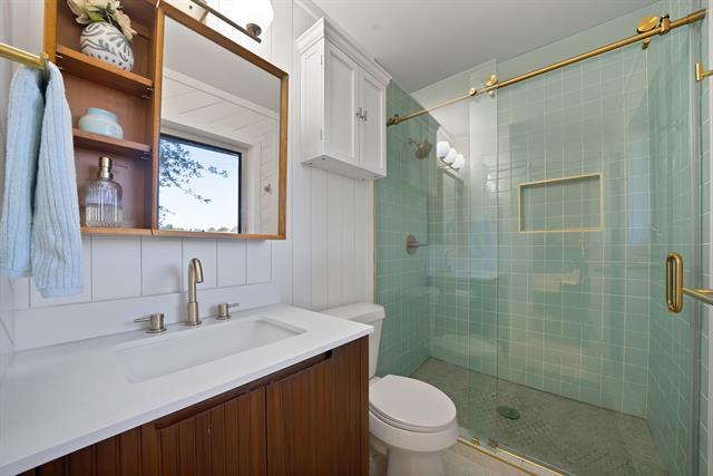 Building Photo - 1400 Lorrie Dr