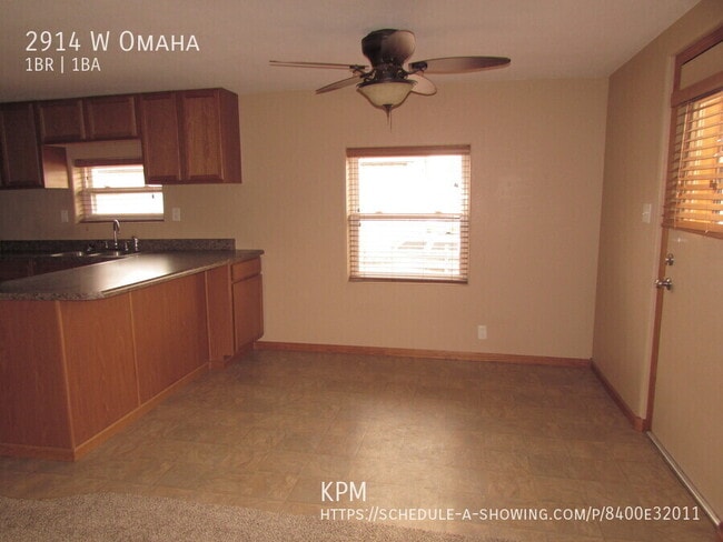 Building Photo - 2914 W Omaha-