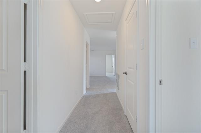 Building Photo - 2200 Mdw Pk Dr