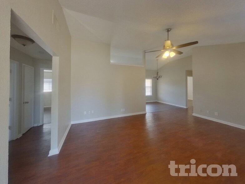 Building Photo - 6401 Freedom Ct