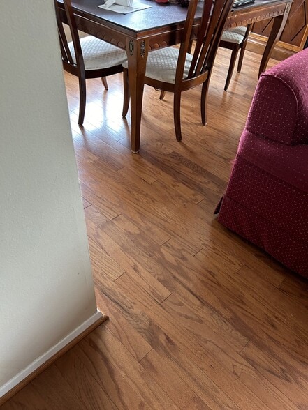 Building Photo - 4401 Roland Ave