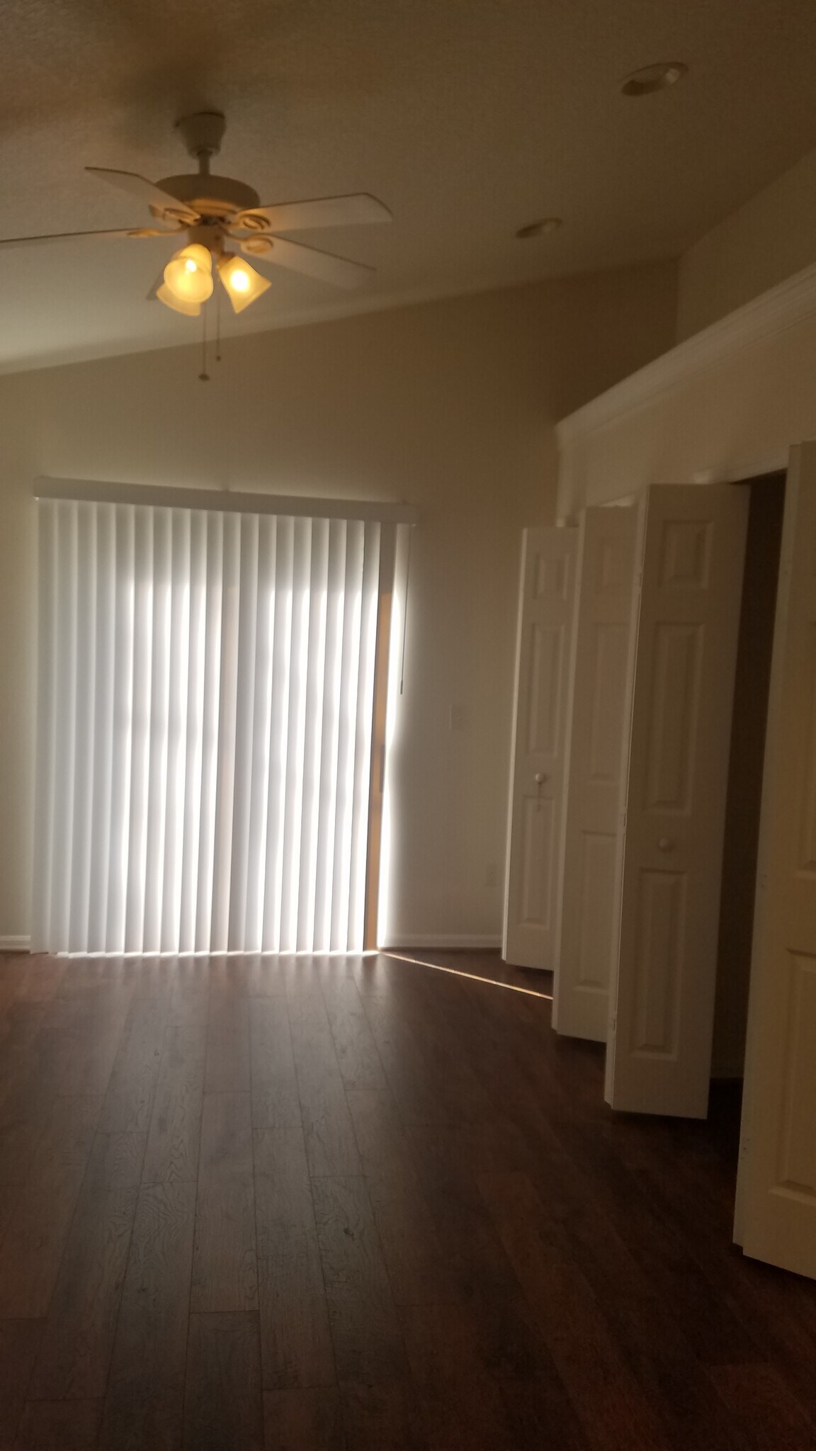 Building Photo - 2306 S Bumby Ave